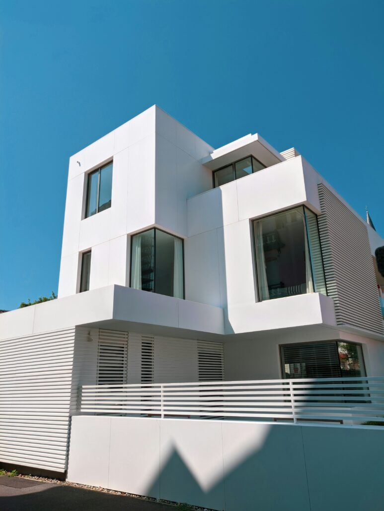 Modernes, freistehendes Wohnhaus